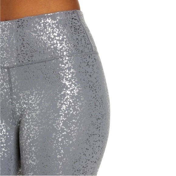 NWT Sweaty Betty Goddess 7/8 Workout Legging Gray Silver Foil Size Small NEW - Picture 9 of 14
